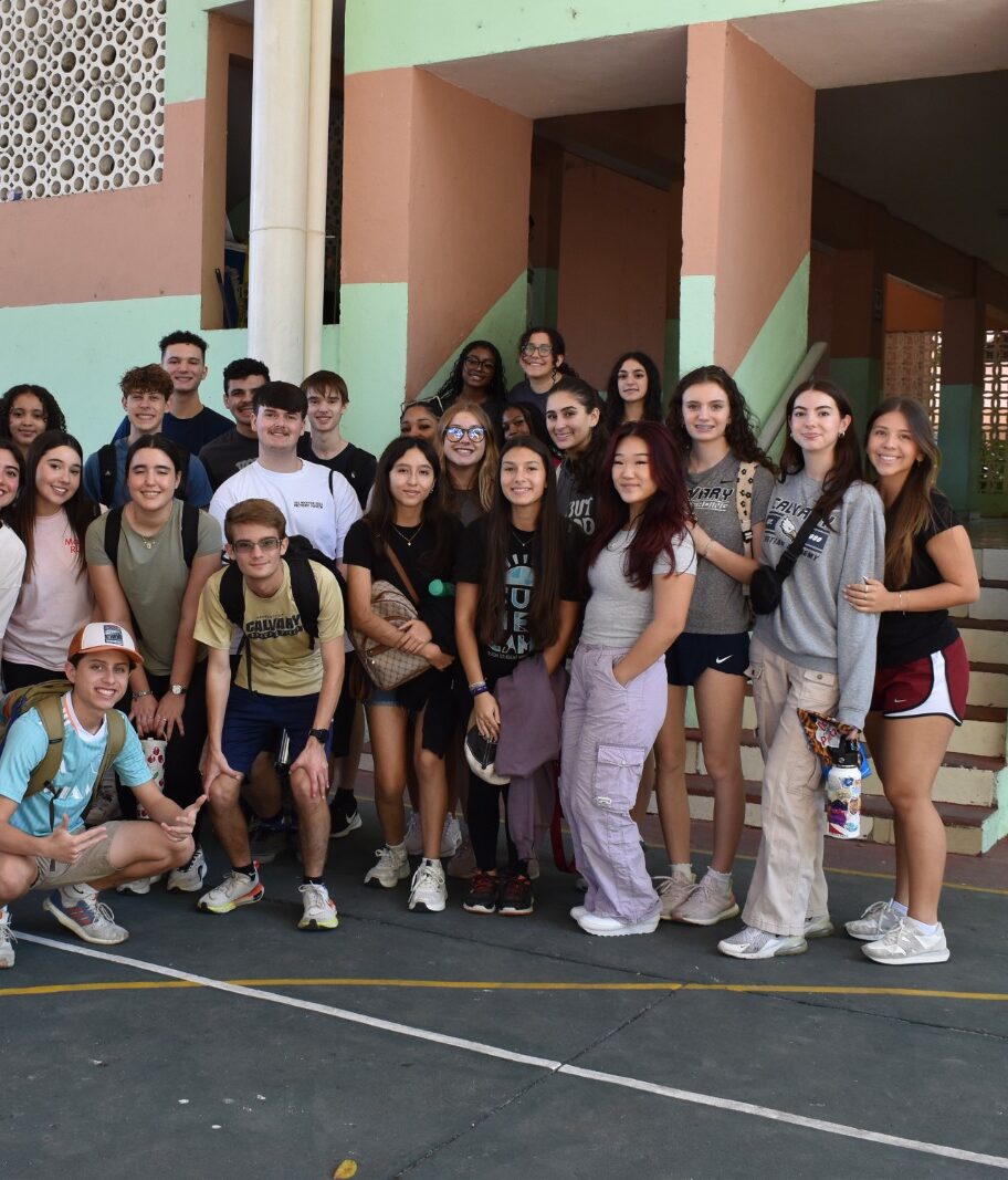 Alumnos de escuela secundaria colegio americano de mérida